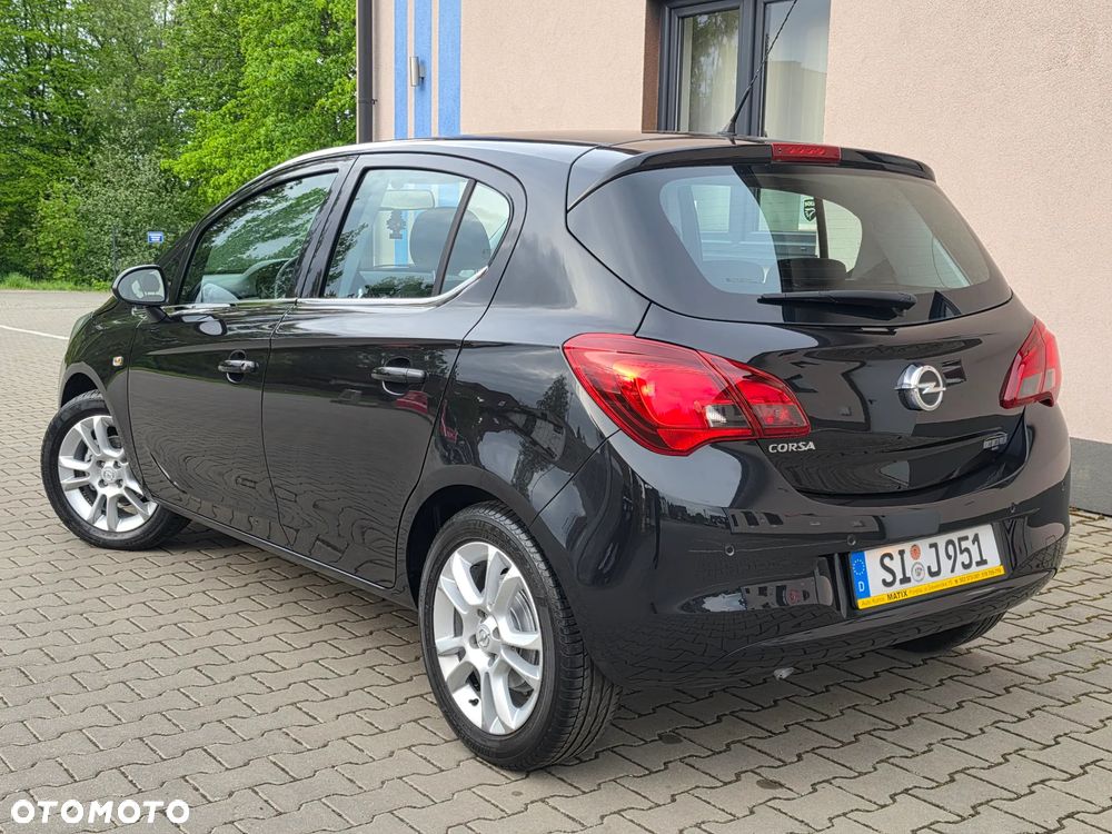Opel Corsa 1.4 16V Cosmo - 4