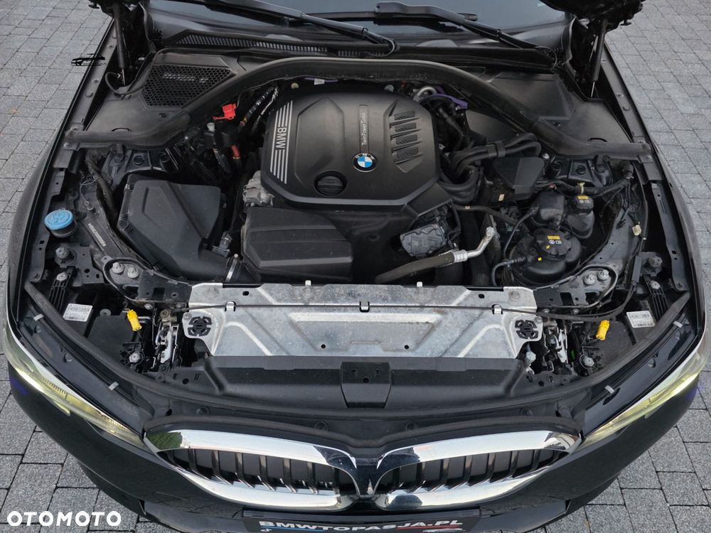 BMW Seria 3 - 25