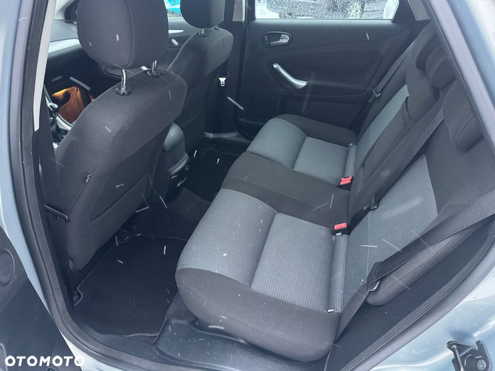 Ford Mondeo - 6