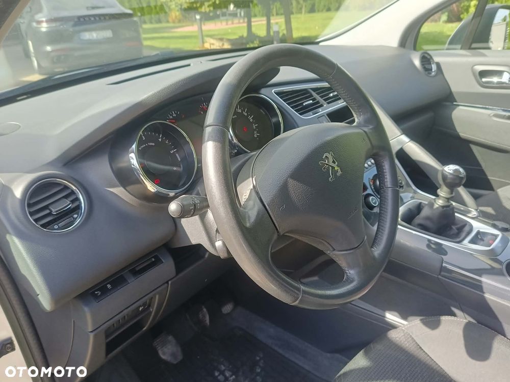 Peugeot 3008 HDi 115 Allure - 21