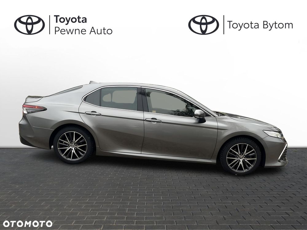 Toyota Camry 2.5 Hybrid Executive CVT - 18