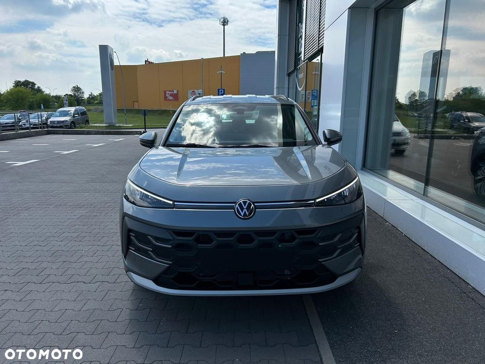 Volkswagen T-Roc - 3