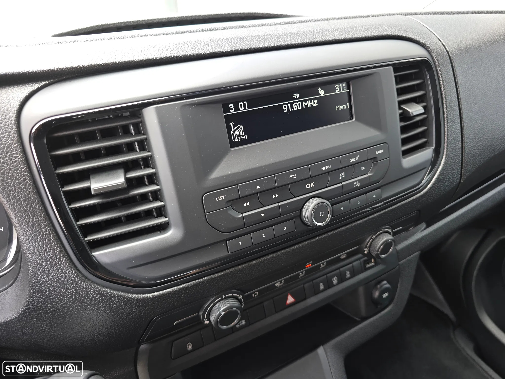 Peugeot Expert L2 1.5 BlueHDI c/ IVA Dedutível - 17