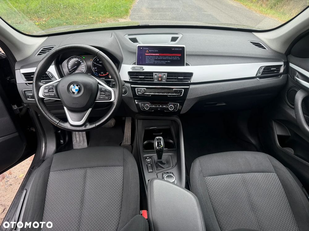 BMW X1 sDrive16d - 11