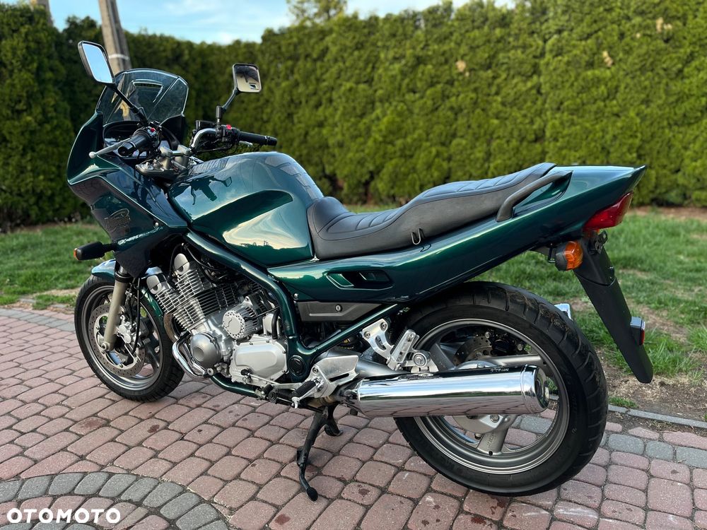 Yamaha XJ - 11
