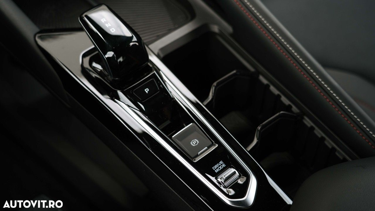Geely Coolray - 21