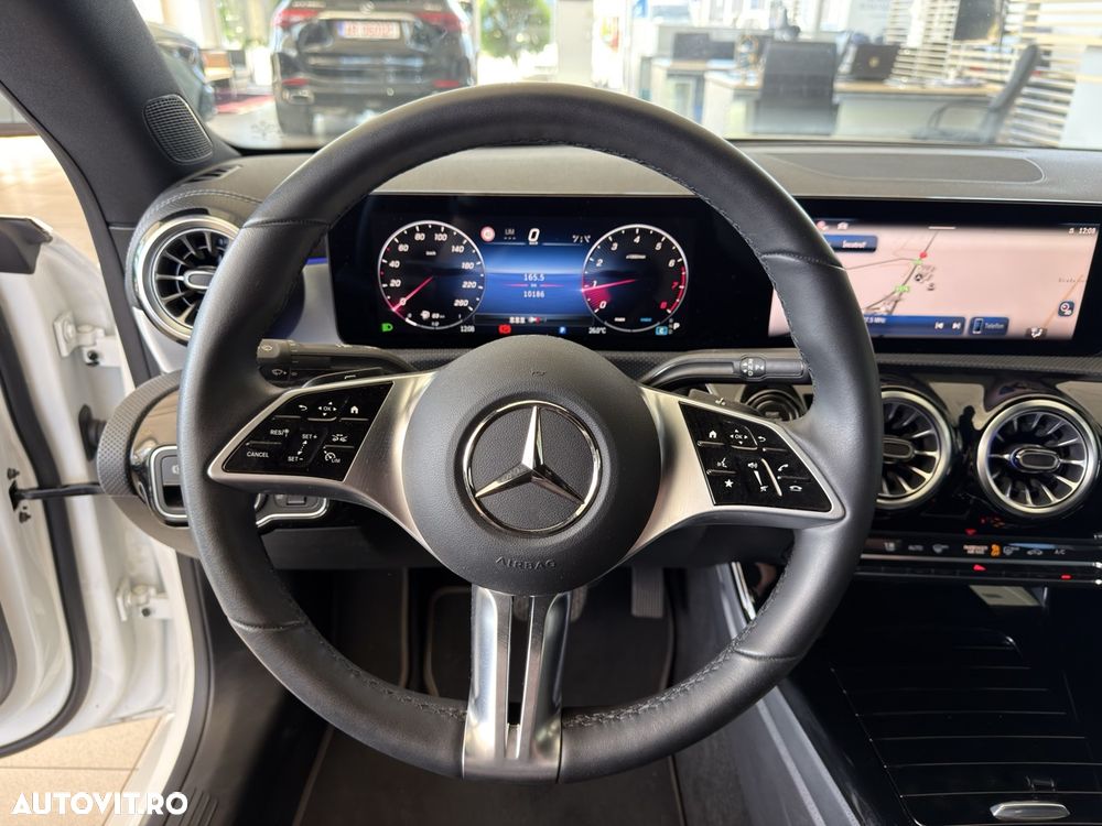 Mercedes-Benz CLA 180 7G-DCT Progressive Line Advanced - 16