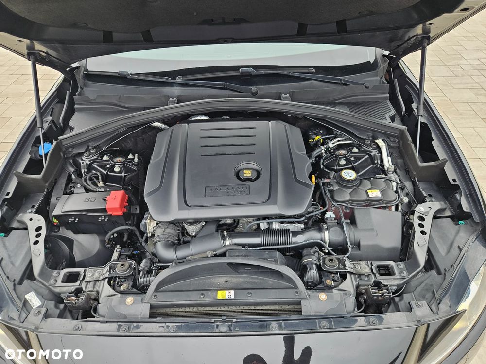 Jaguar F-Pace 20d AWD Prestige - 33