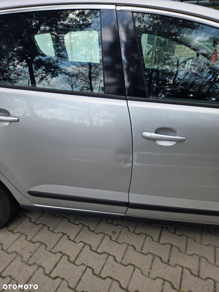 Peugeot 3008 1.6 HDi Trendy - 6