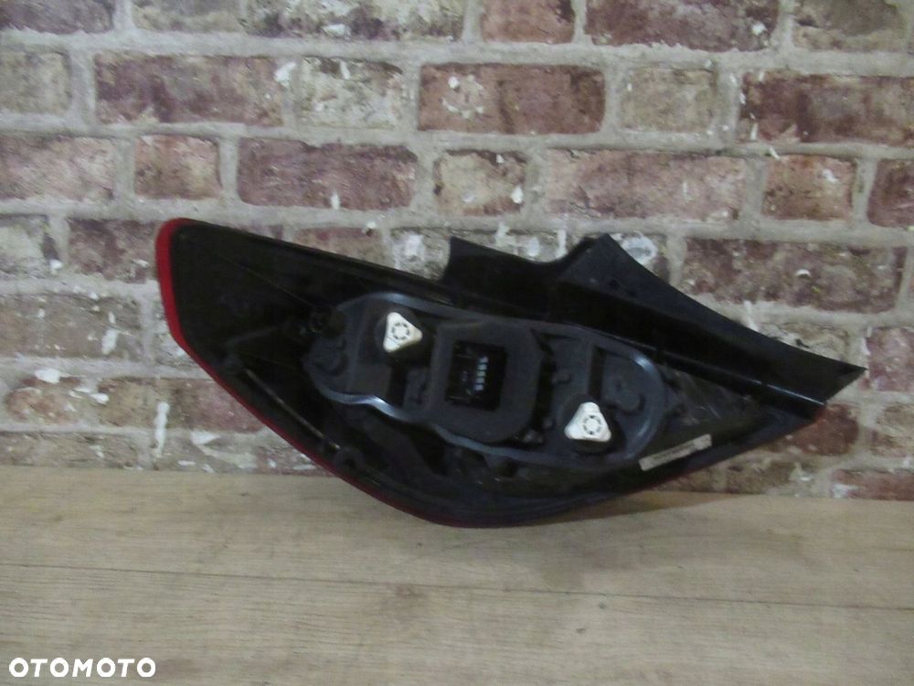 LAMPA TYŁ PRAWA OPEL CORSA D 06- ROK 3 DRZWI - 5