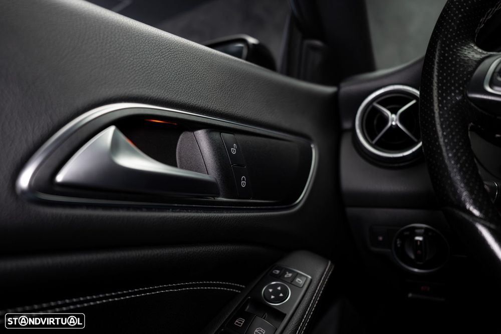 Mercedes-Benz CLA 180 d Urban - 54