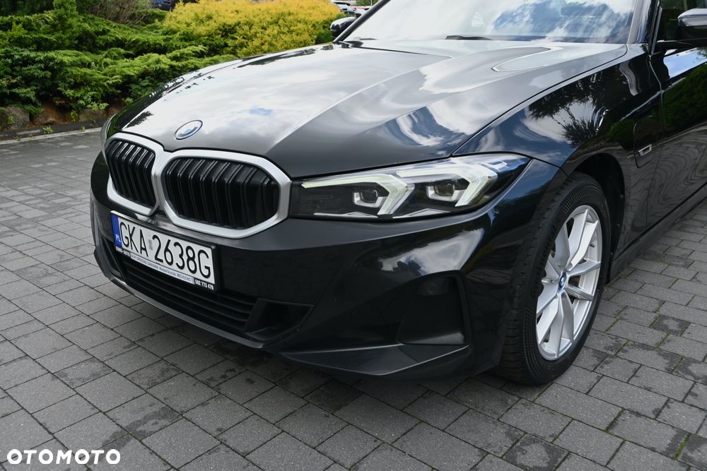 BMW Seria 3 320e Sport Line - 39