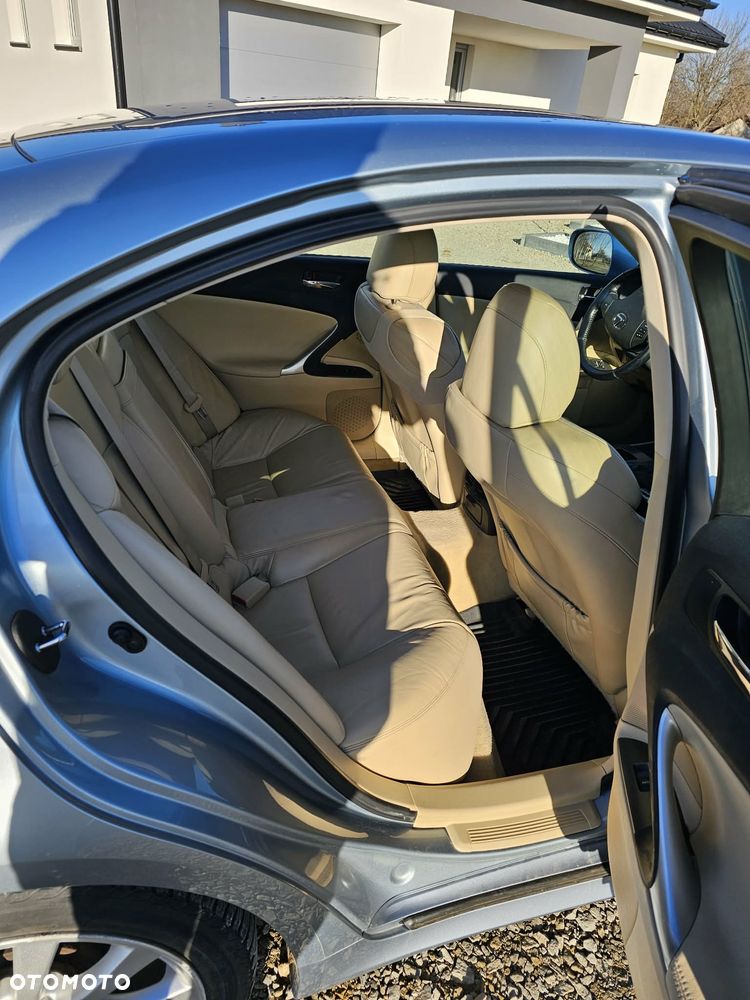 Lexus IS 220 D Elegance - 8