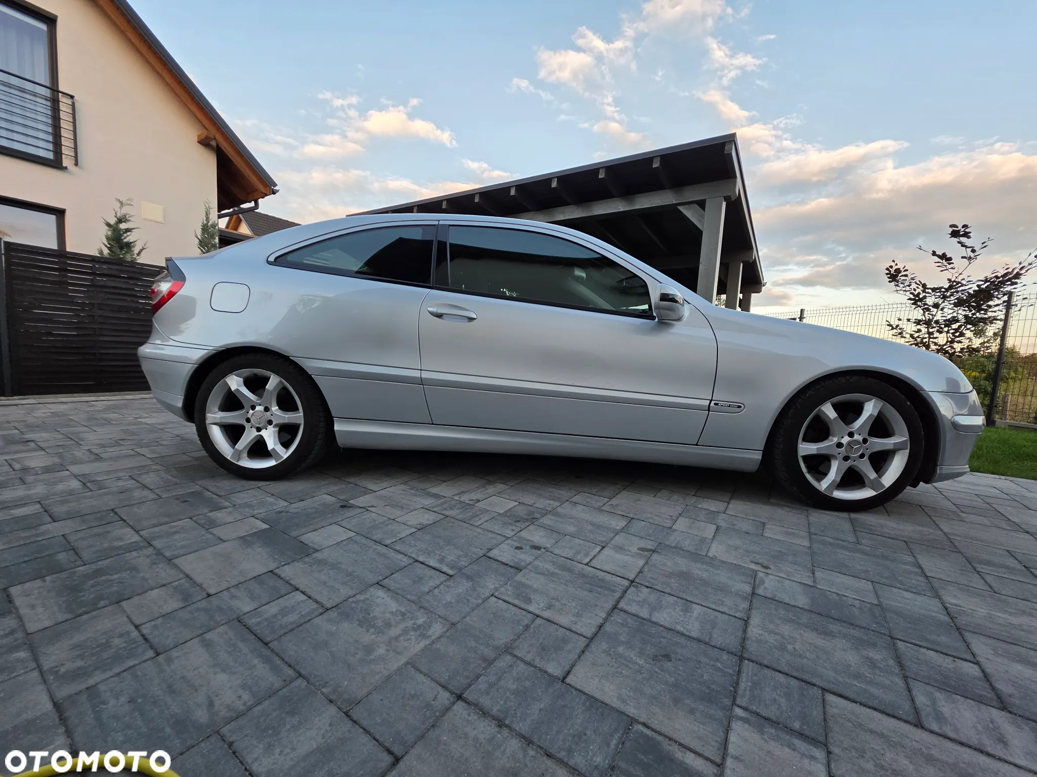 Mercedes-Benz Klasa C 230 Sportcoupe Sport Edition - 5