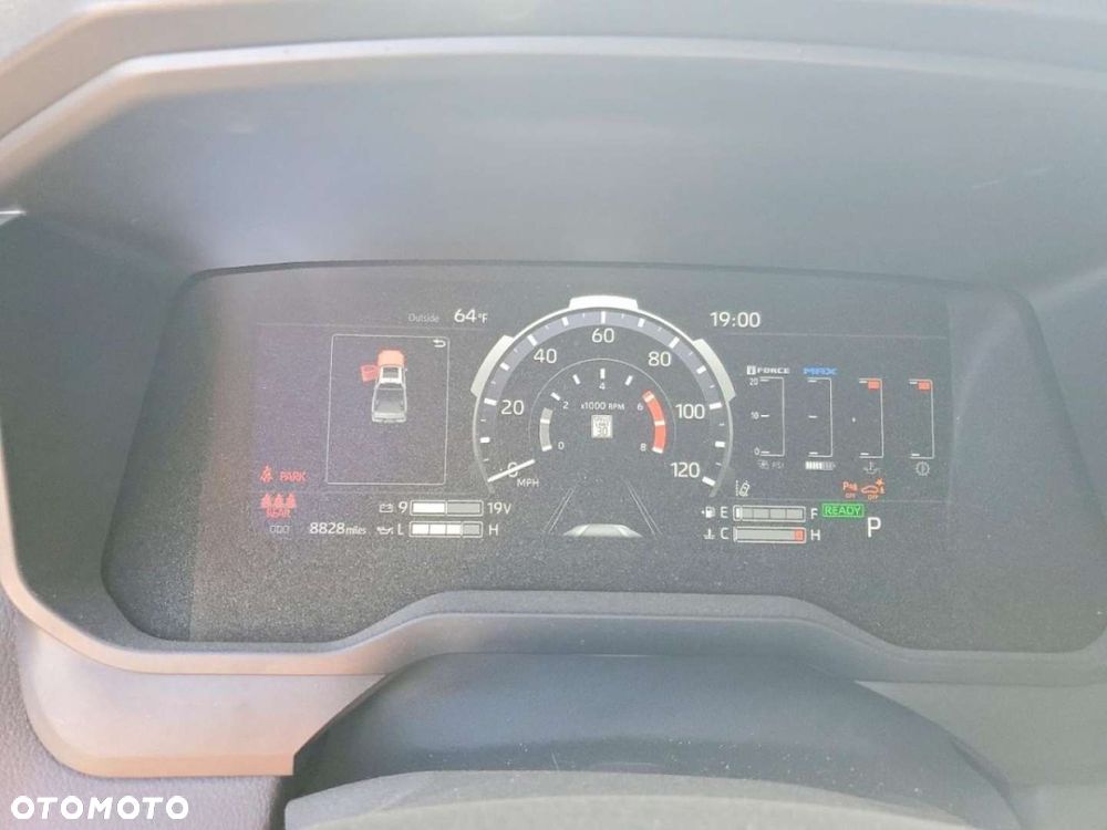Toyota Tundra - 10