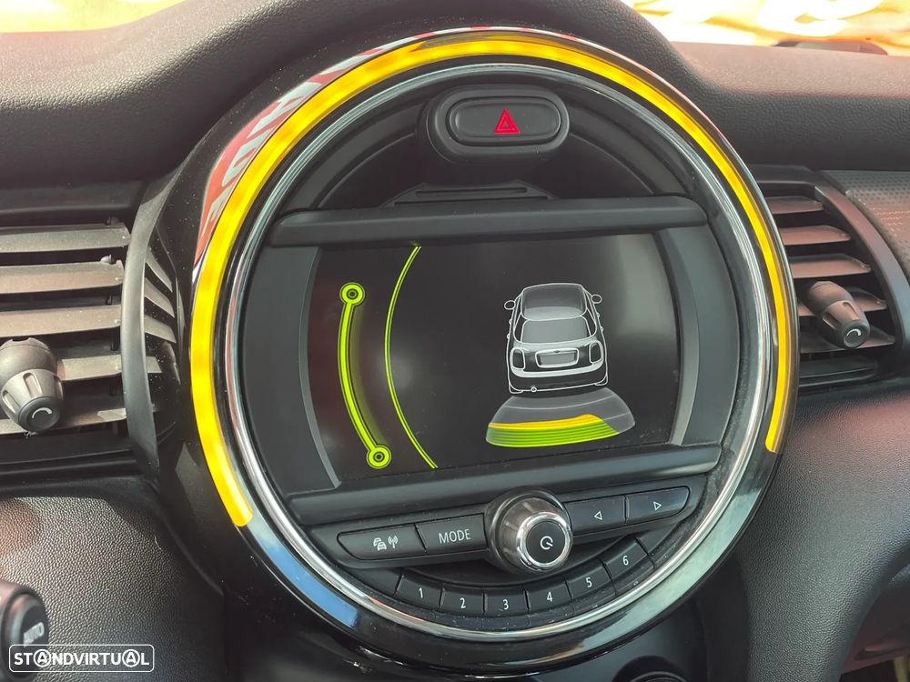 MINI 5 Portas Cooper D Aut. - 14