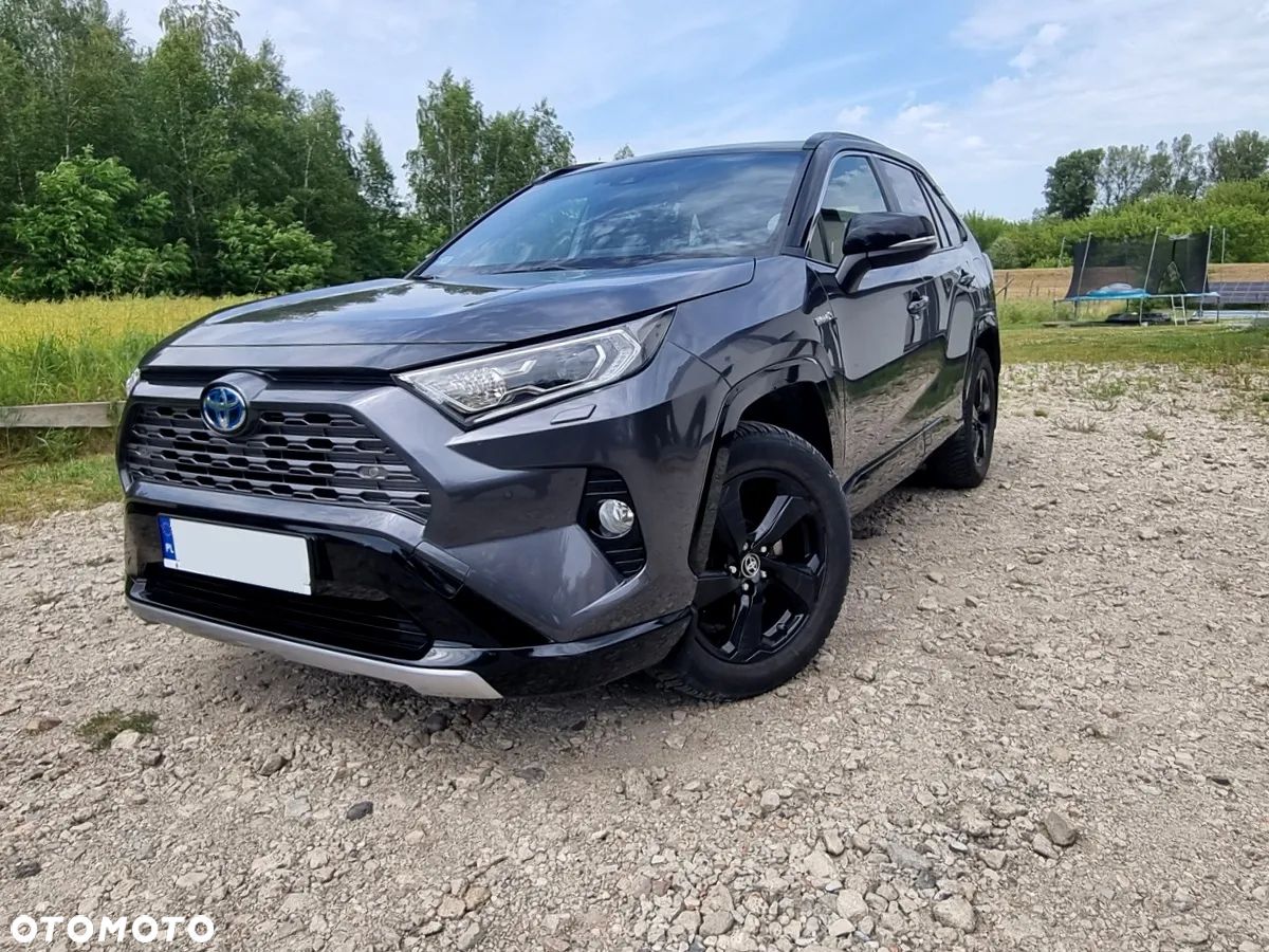 Toyota RAV4 - 1