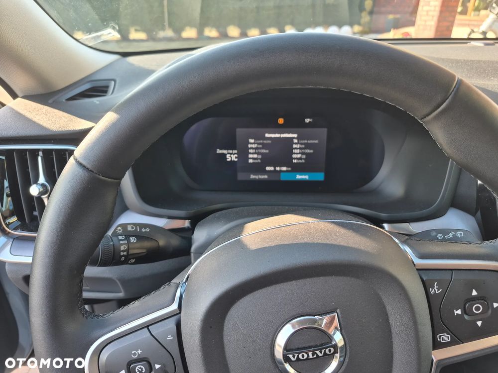 Volvo V60 B4 B DKG Plus Dark - 2