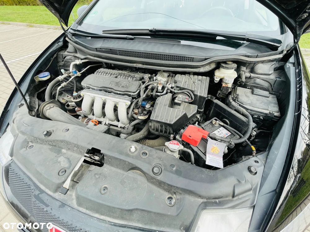 Honda Civic 1.4 i-VTEC Sport Black Edition - 23