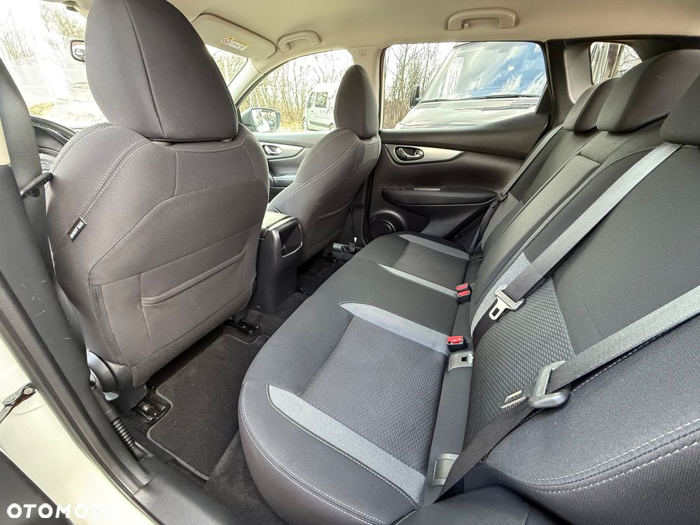 Nissan Qashqai 1.3 DIG-T Tekna - 27