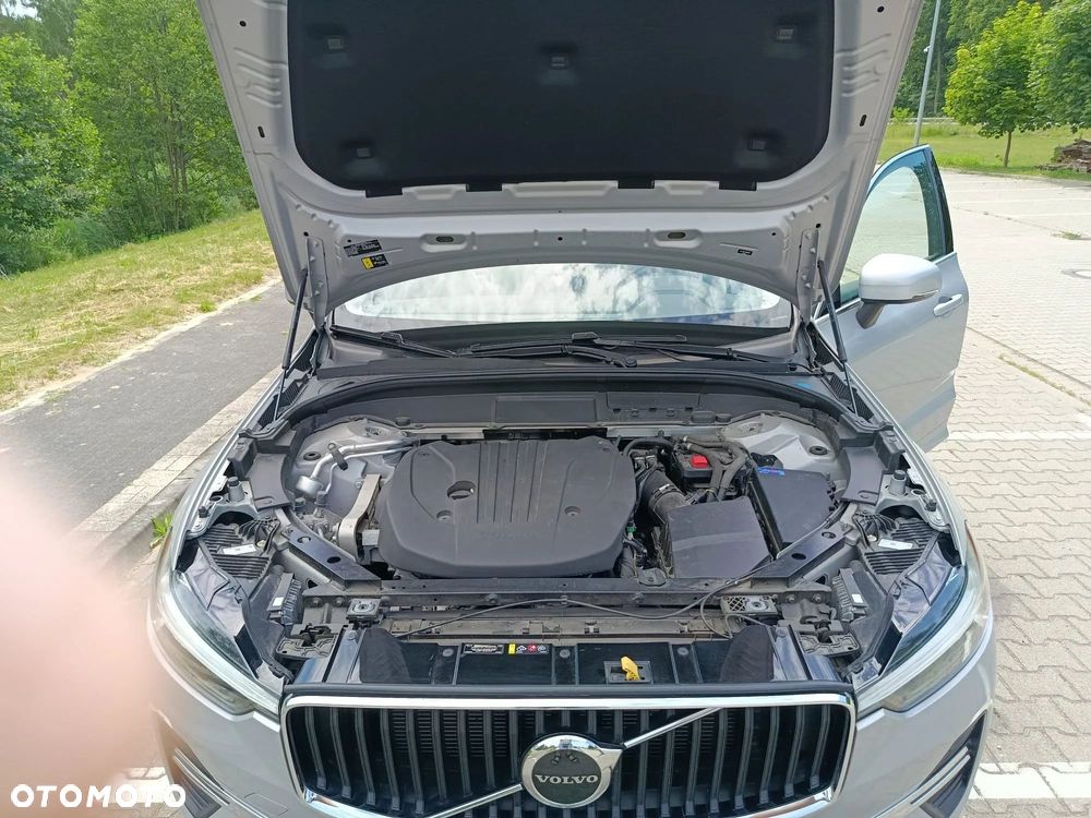Volvo XC 60 B5 B Momentum - 5