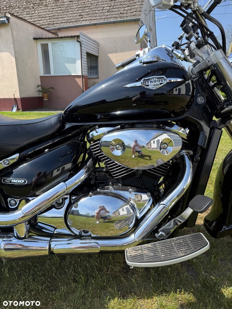 Suzuki VL 800 Volusia - 2