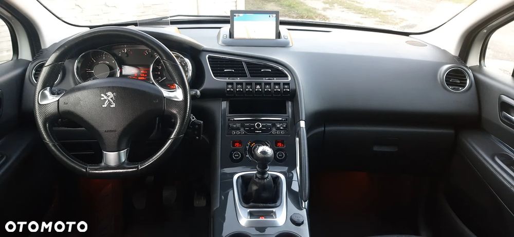 Peugeot 3008 HDi 115 Allure - 13