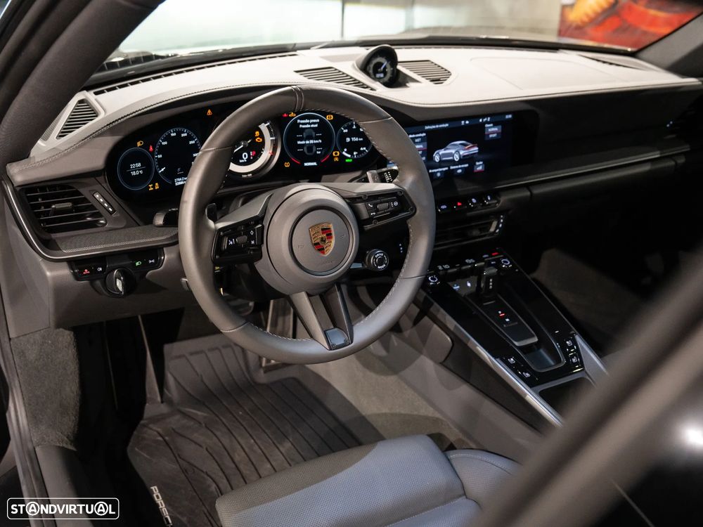 Porsche 911 (992) Carrera 4 PDK - 20