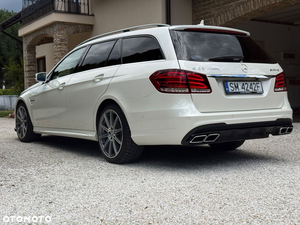 Mercedes-Benz Klasa E 63 AMG 4Matic AMG Speedshift MCT - 4