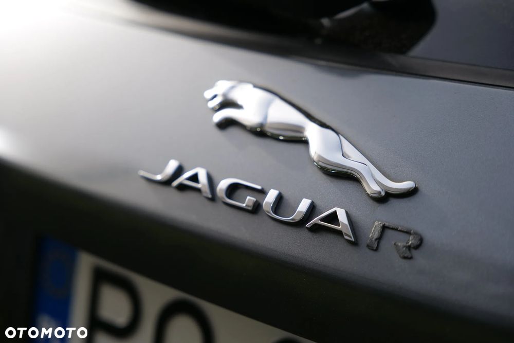 Jaguar F-Pace 2.0 i4D AWD Prestige - 9