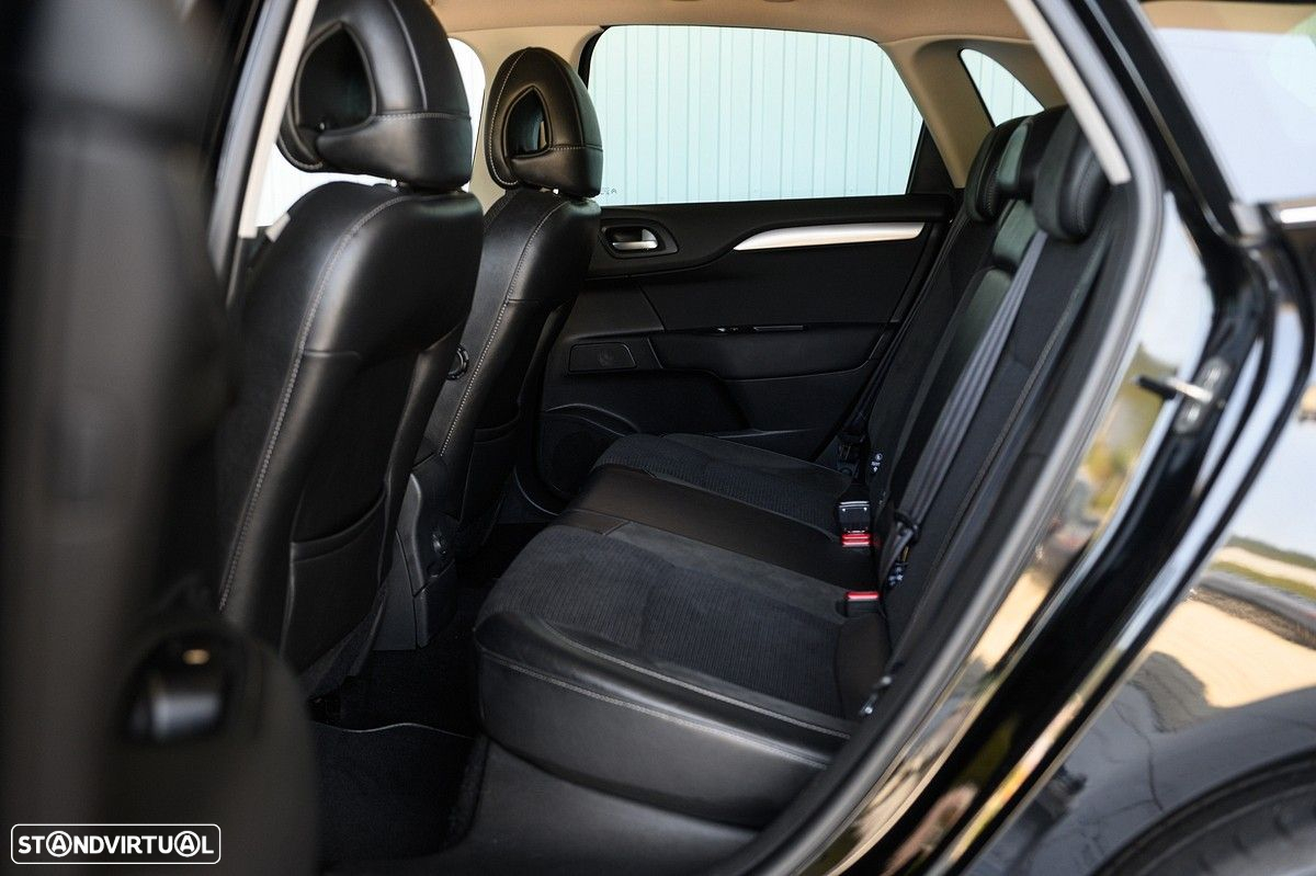 Citroën C4 1.2 PureTech Feel - 29