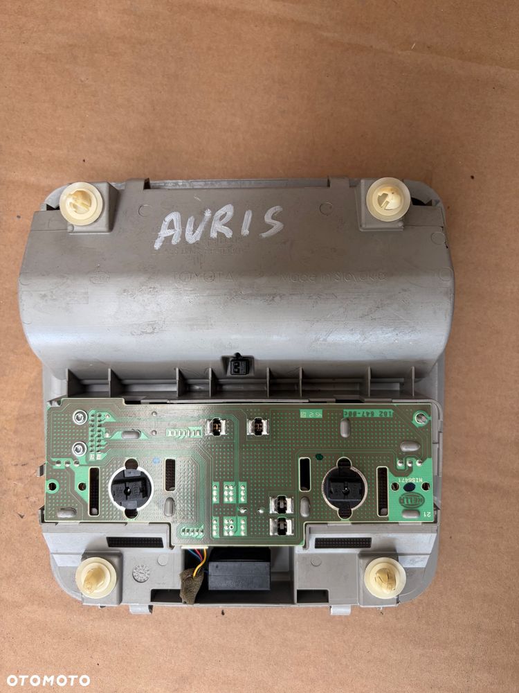 TOYOTA AURIS E18 LAMPKA WEWNĘTRZNA ŚWIATŁO SUFIT - 3