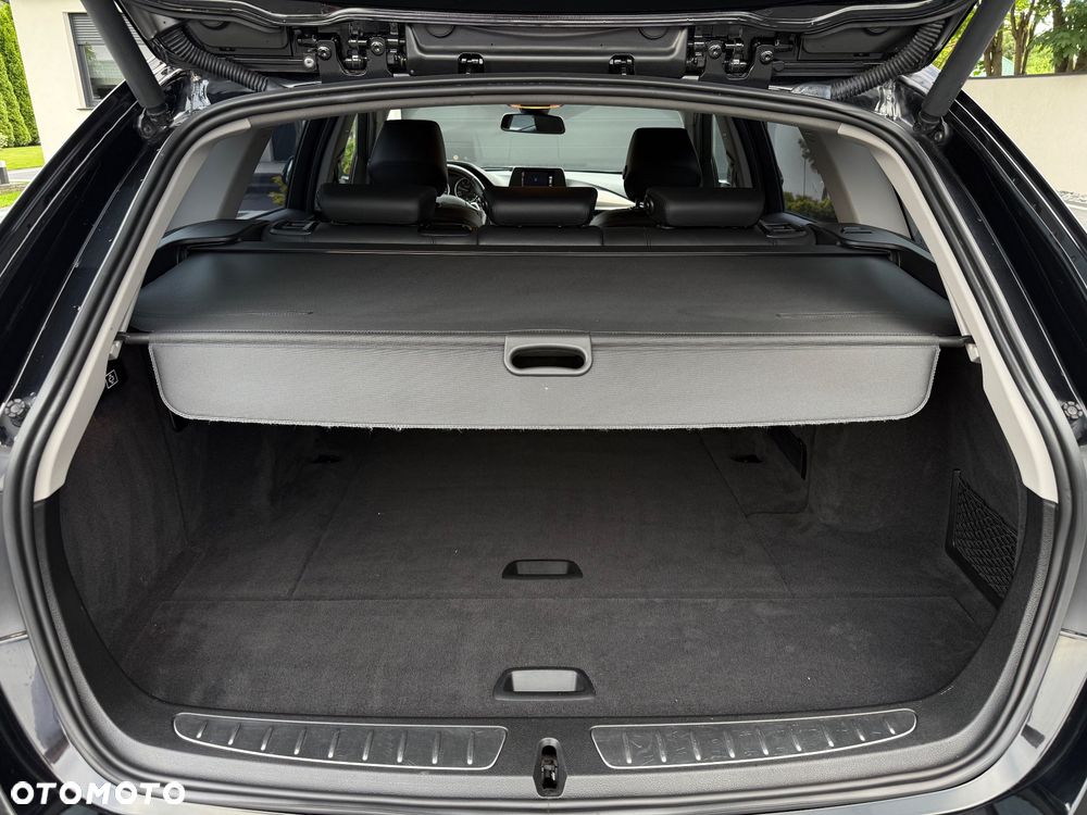 BMW Seria 3 320d Sport Line - 25