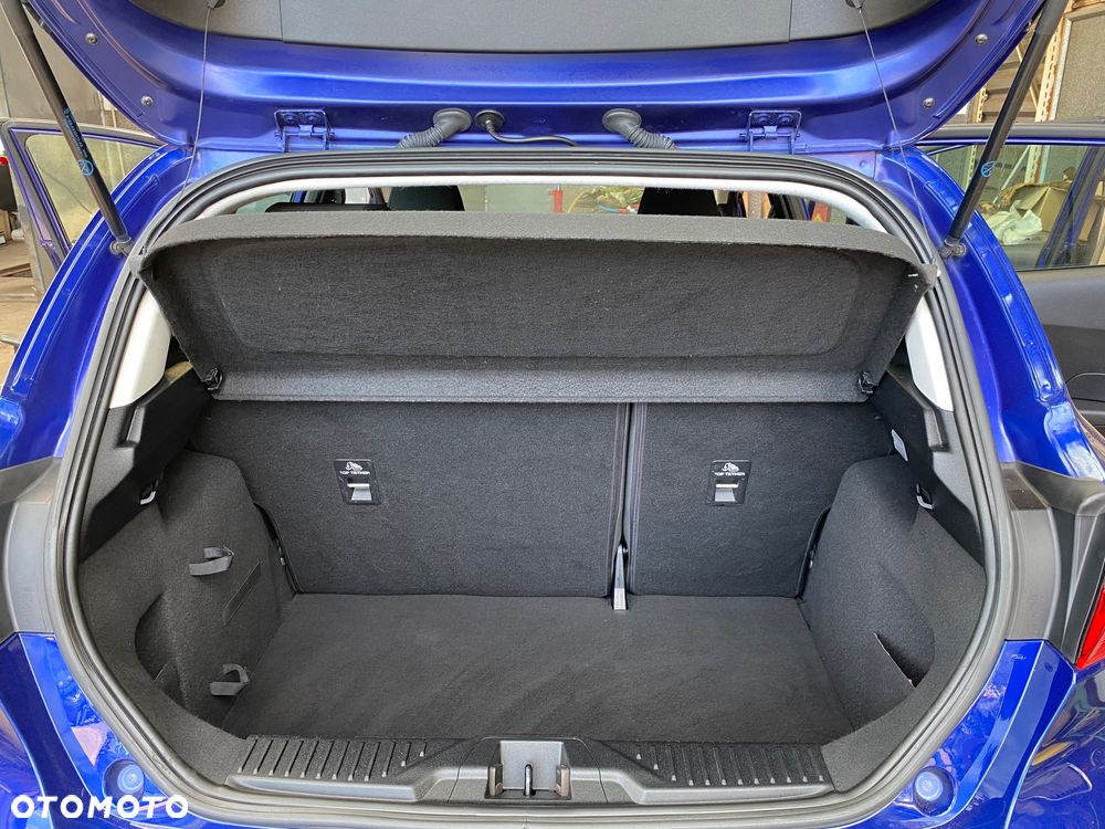Ford Fiesta - 32