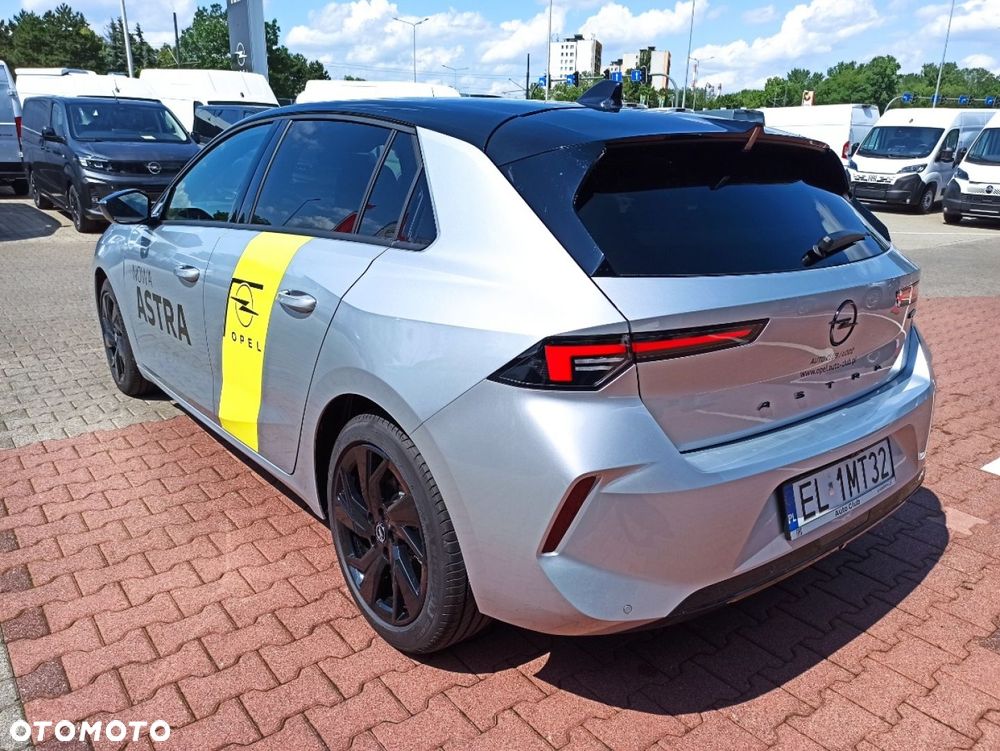 Opel Astra - 10