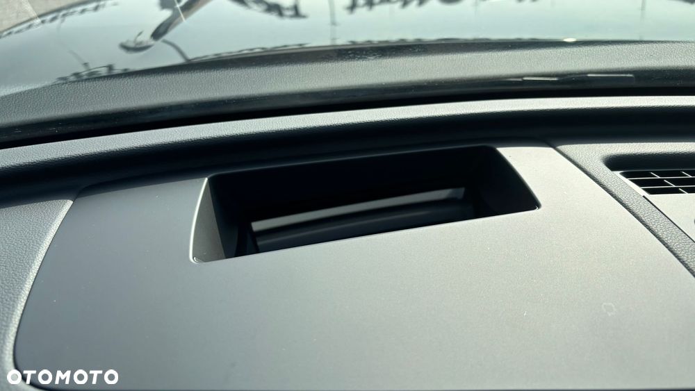 Volkswagen Tiguan 2.0 TDI 4Mot R-Line Plus DSG - 32