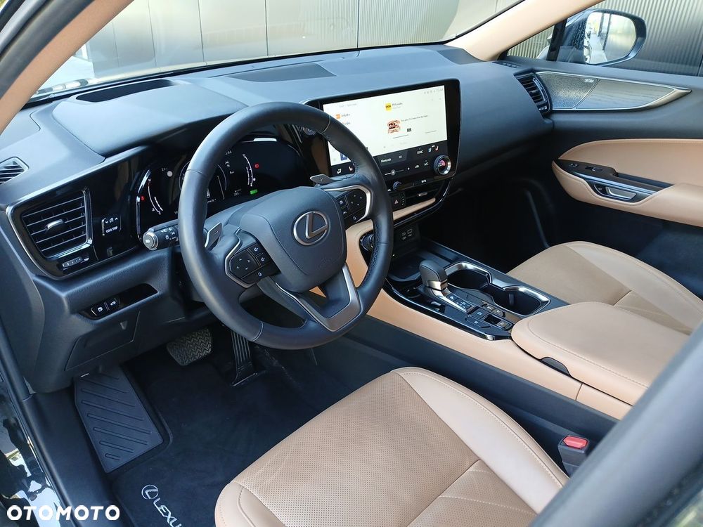 Lexus NX 350h Omotenashi AWD - 14