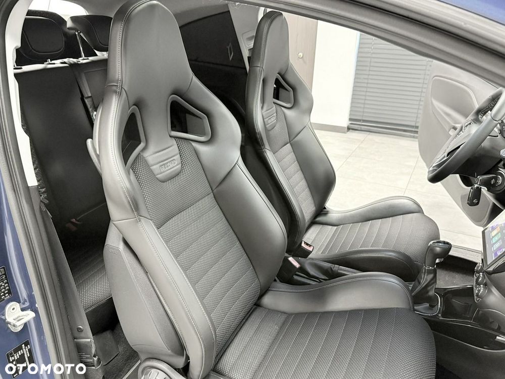Opel Corsa 1.6 Turbo OPC - 22