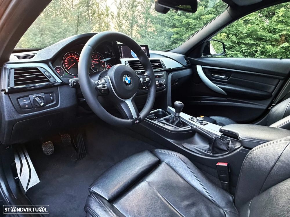 BMW 320 d Pack M - 15