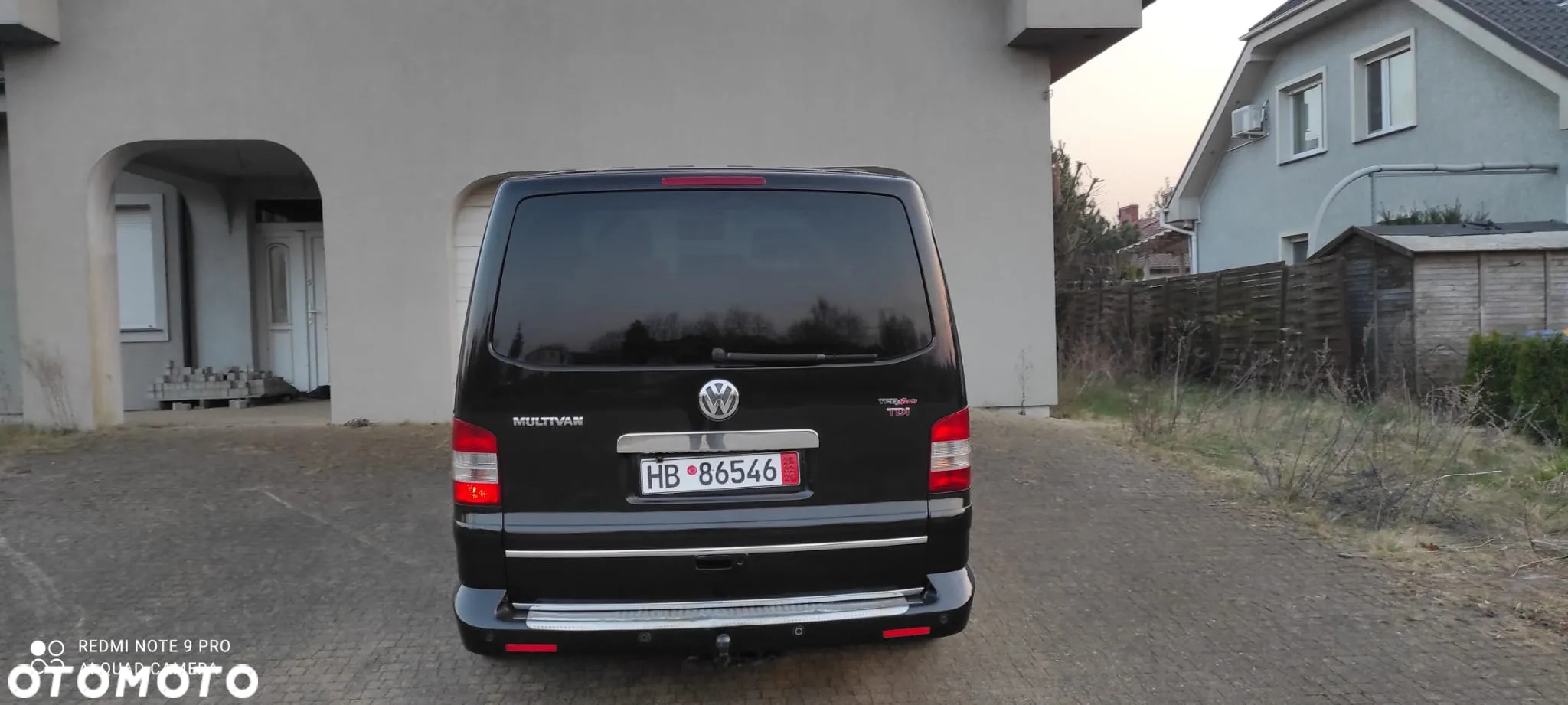 Volkswagen Multivan - 21
