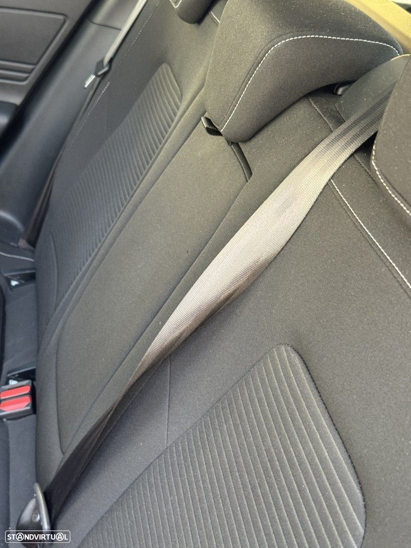 Ford Focus SW 1.0 EcoBoost MHEV Titanium - 10