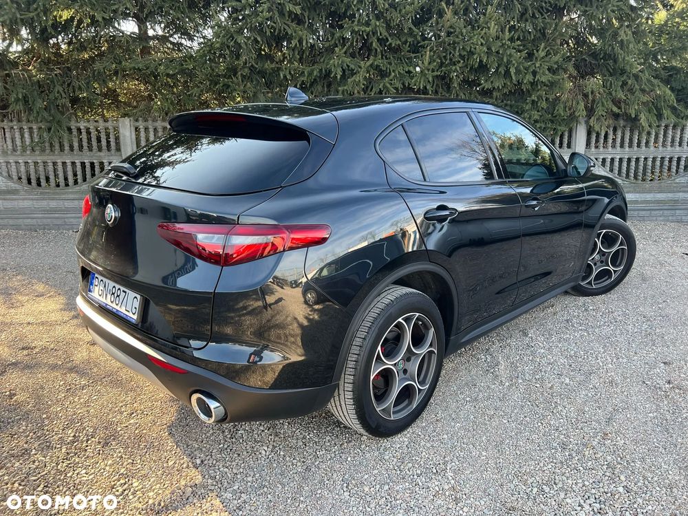 Alfa Romeo Stelvio 2.2 JTDM Executive Q4 - 5