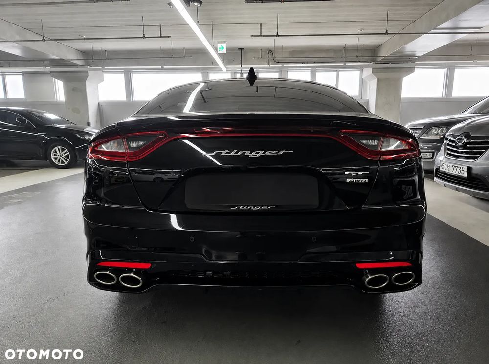 Kia Stinger 3.3 T-GDI AWD GT - 14