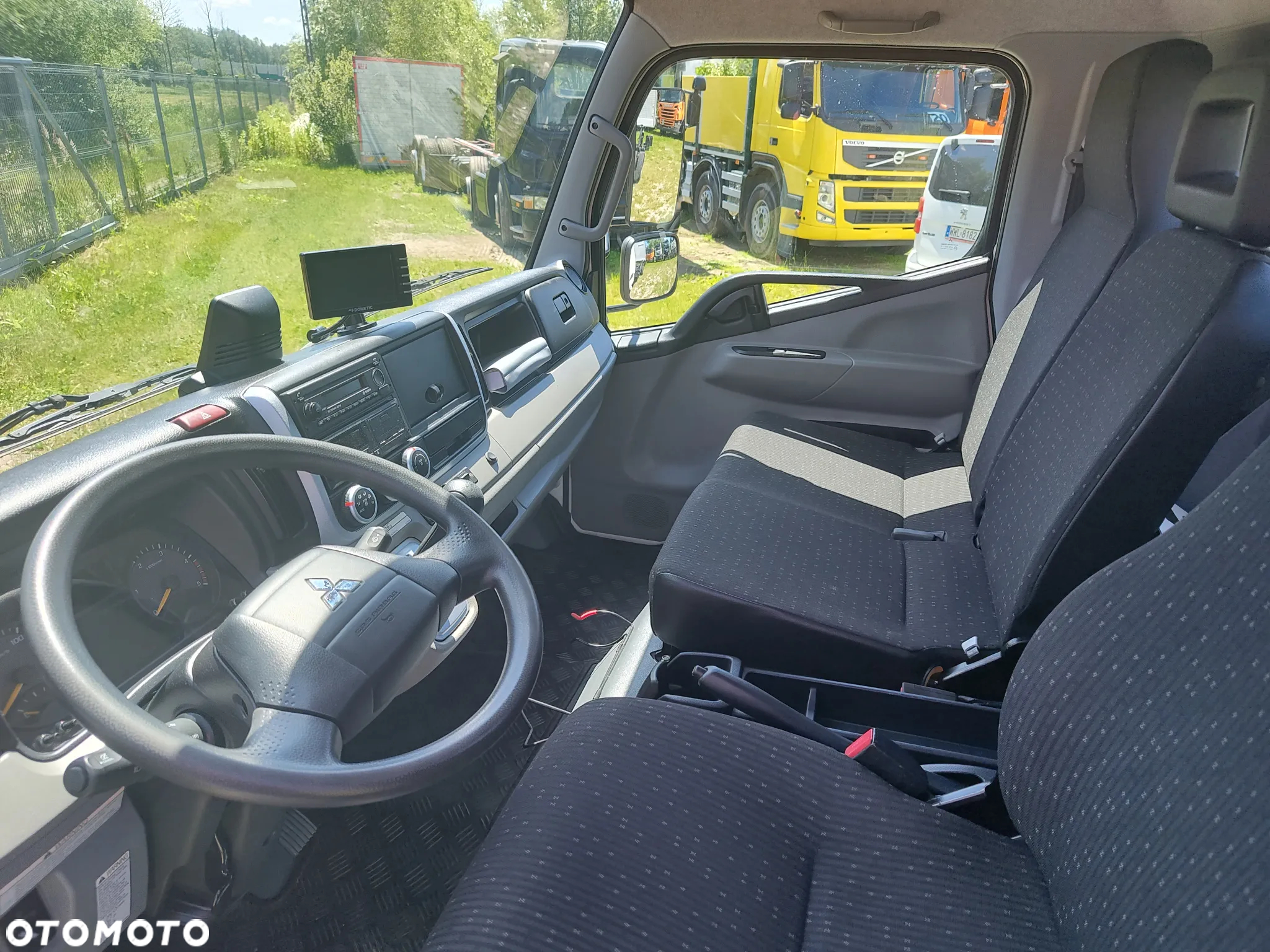 Mitsubishi Fuso Canter - 15