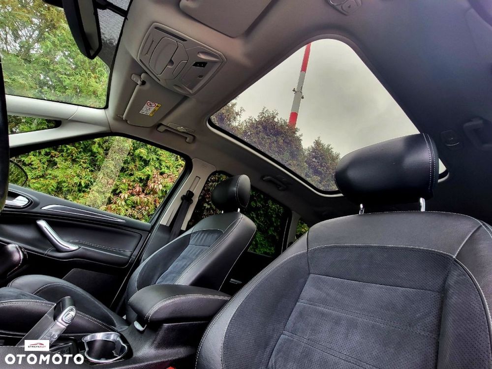 Ford S-Max - 21