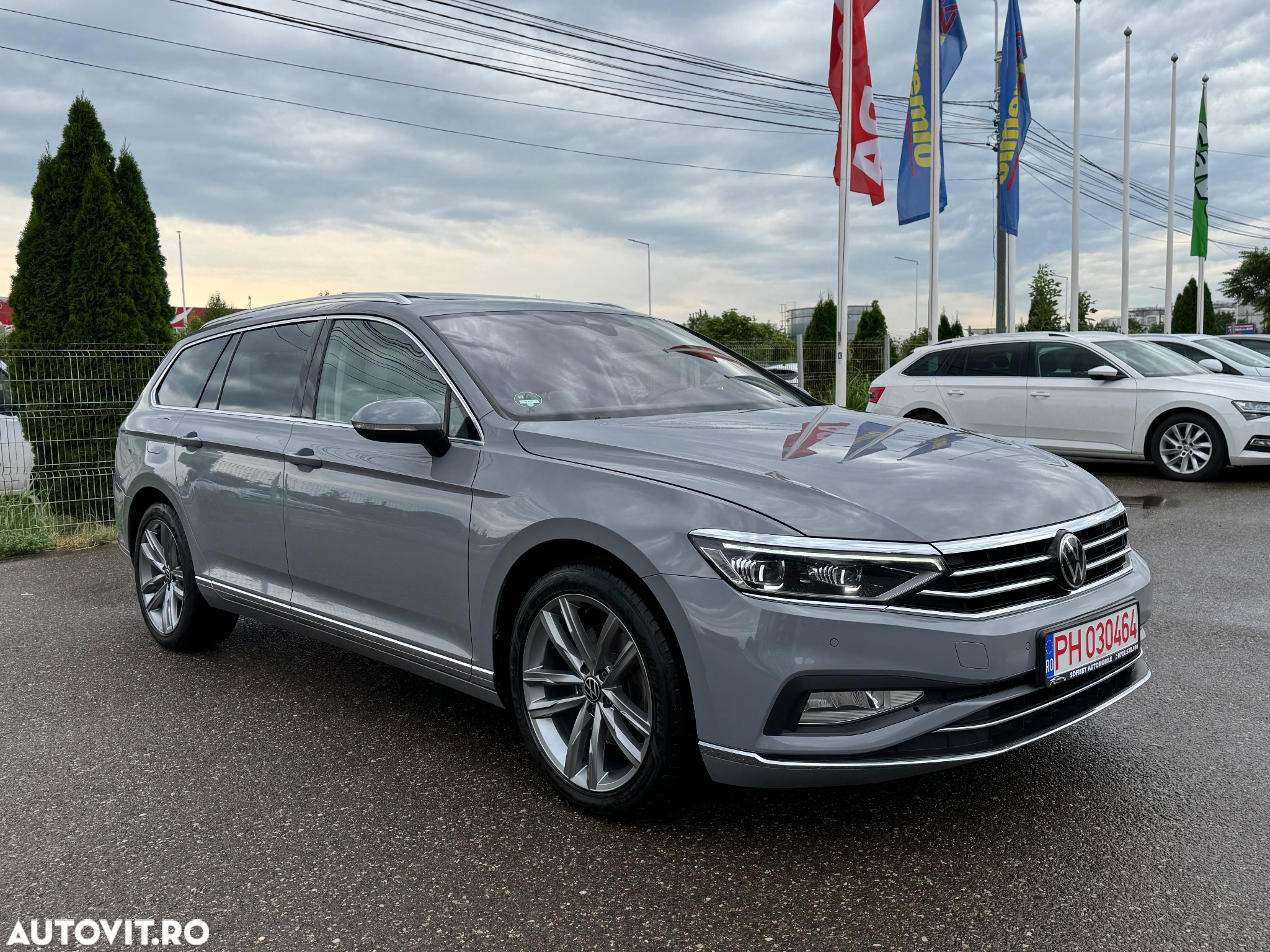 Volkswagen Passat Variant 2.0 TDI SCR DSG Elegance - 10
