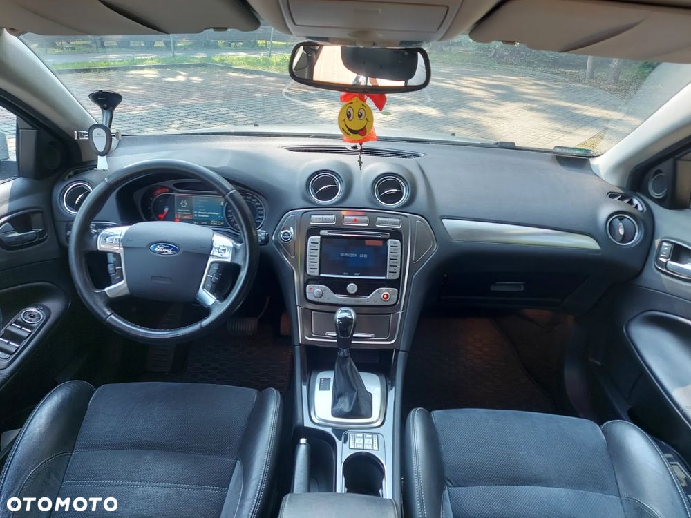 Ford Mondeo - 21