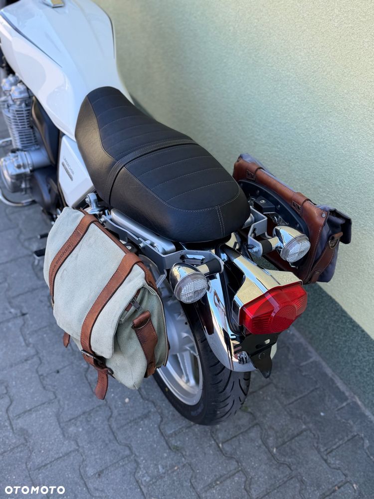 Honda CB - 22