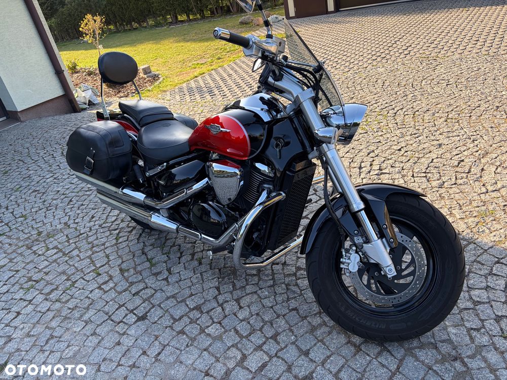 Suzuki Intruder - 4