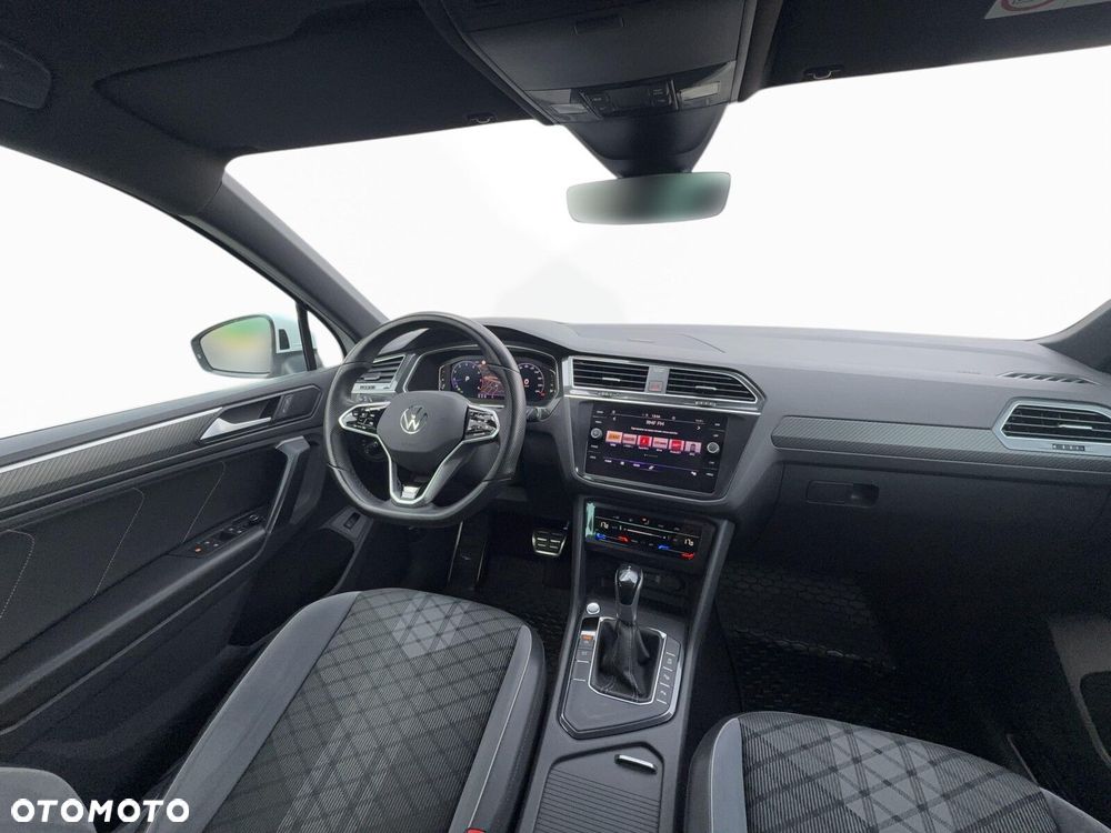 Volkswagen Tiguan - 16